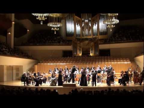 Vivaldi - Magnificat - Giovanni Antonini